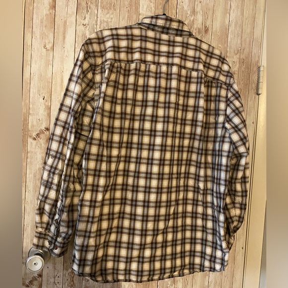 Carhartt size XL button up shirt relaxed fit, brown plaid, men's, country work - Picture 4 of 5